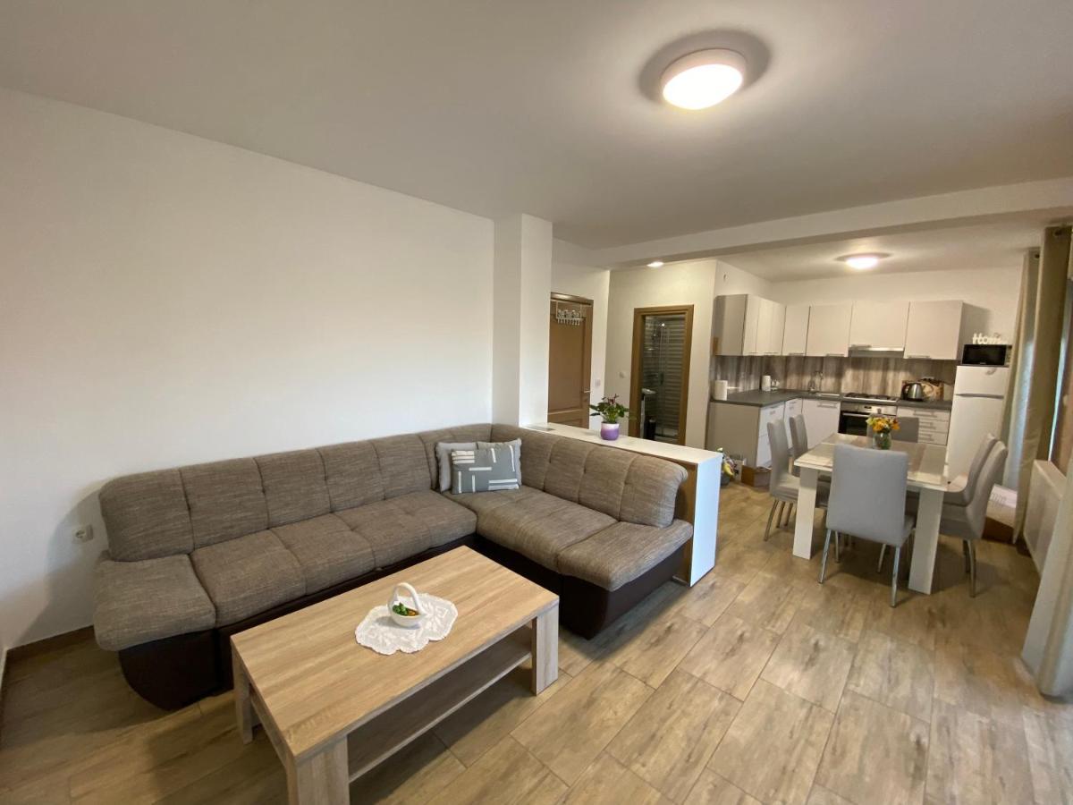 Kraljevic Apartments Vrh  المظهر الخارجي الصورة